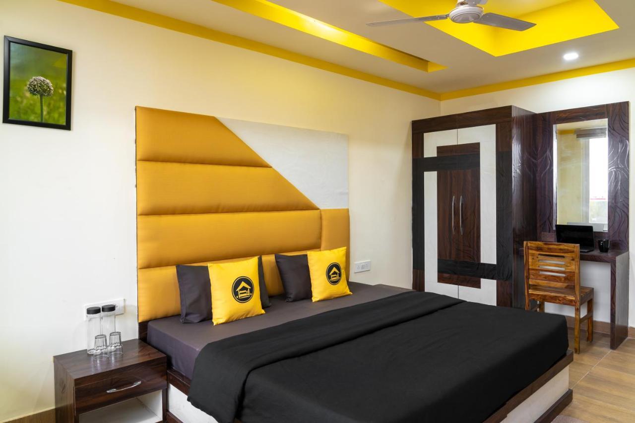 The Hosteller Dehradun Zewnętrze zdjęcie