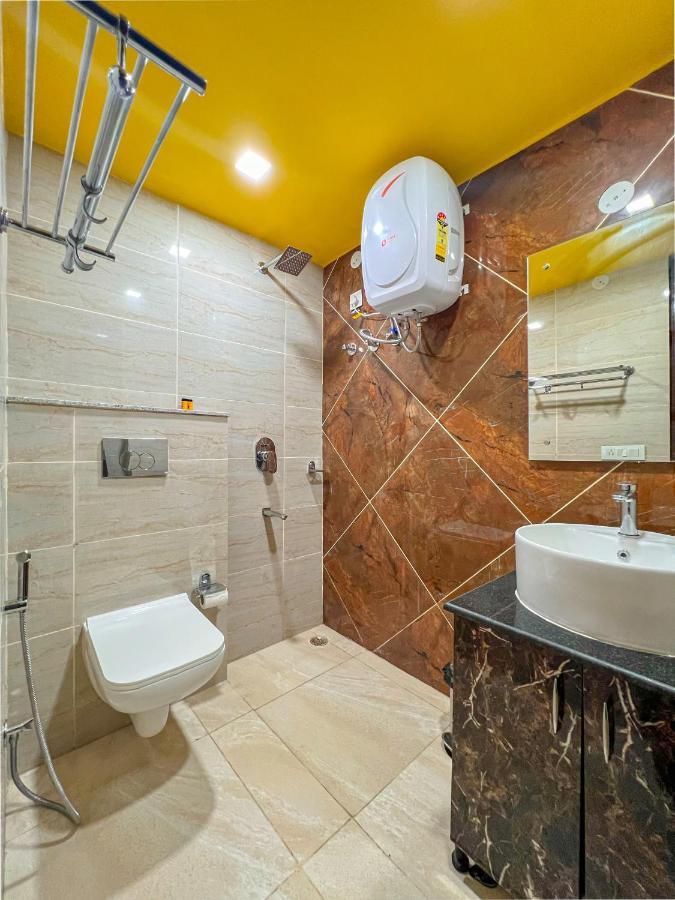 The Hosteller Dehradun Zewnętrze zdjęcie