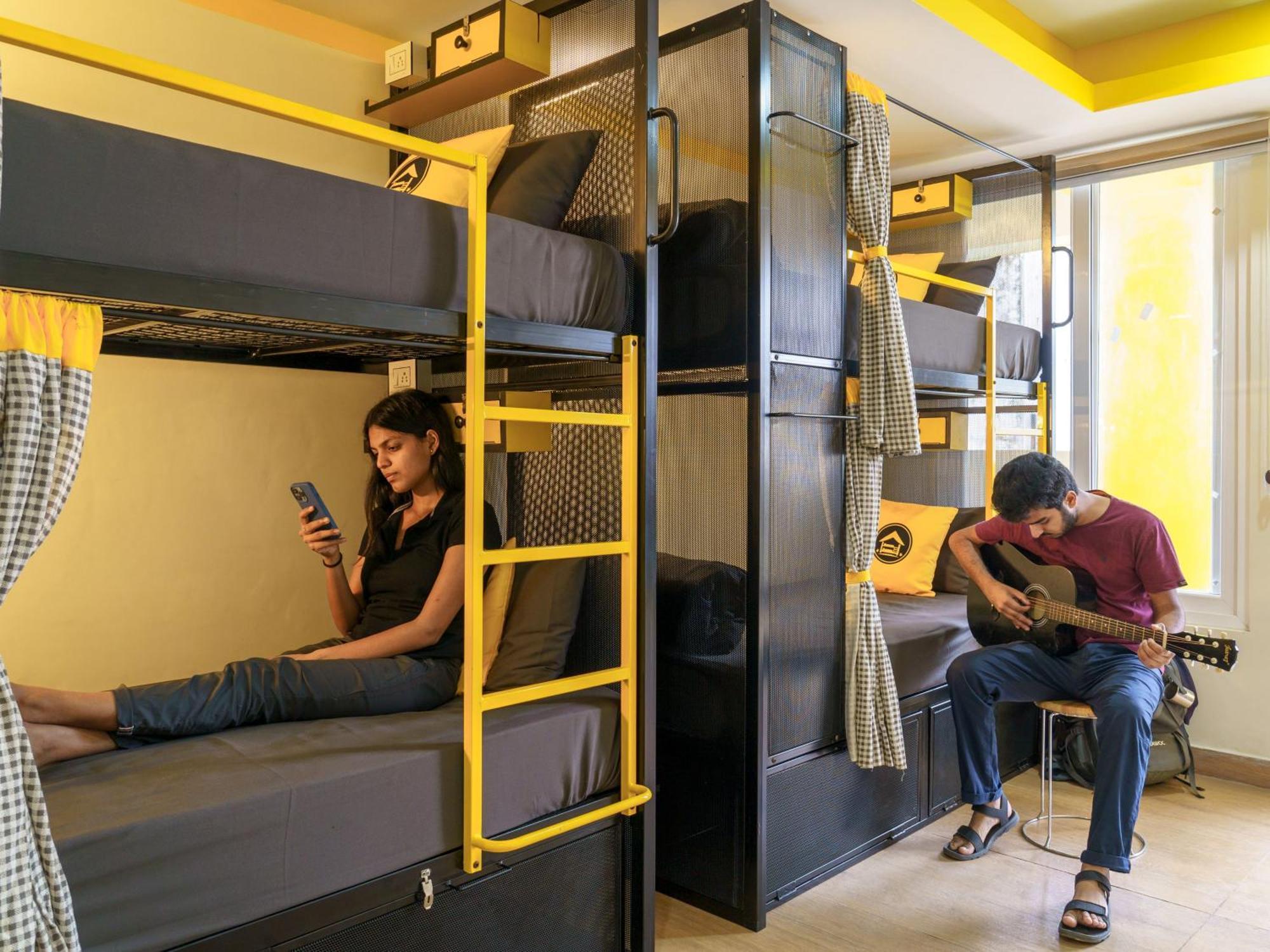 The Hosteller Dehradun Zewnętrze zdjęcie