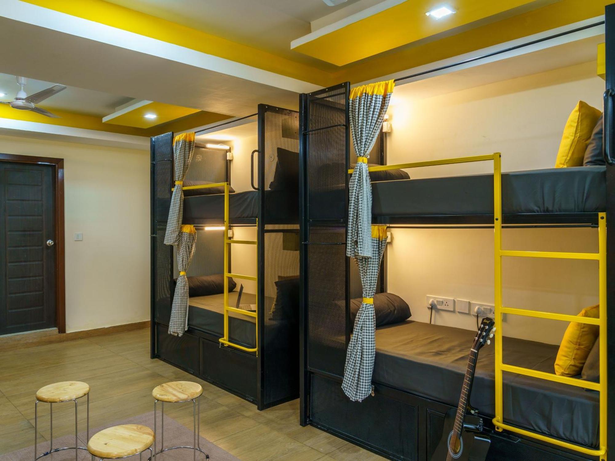 The Hosteller Dehradun Zewnętrze zdjęcie